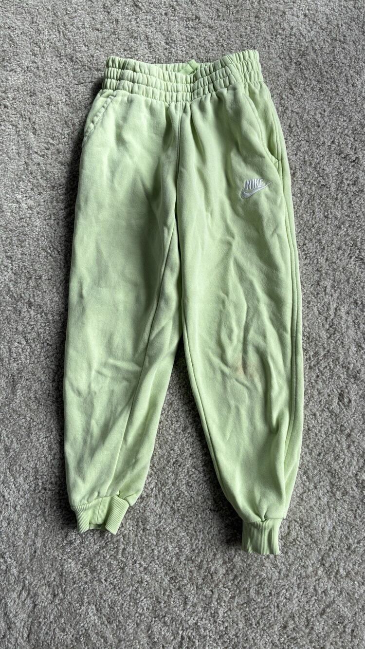 Nike Sportswear Club Fleece sweatpants kids Small